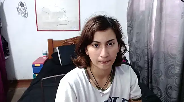 Snapshot of LadyMilk003 chatting on 12.21.24 LadyMilk003 online show from 12.21.24