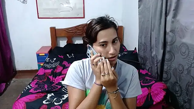 Snapshot of LadyMilk003 chatting on 12.28.24 LadyMilk003 online show from 12.28.24