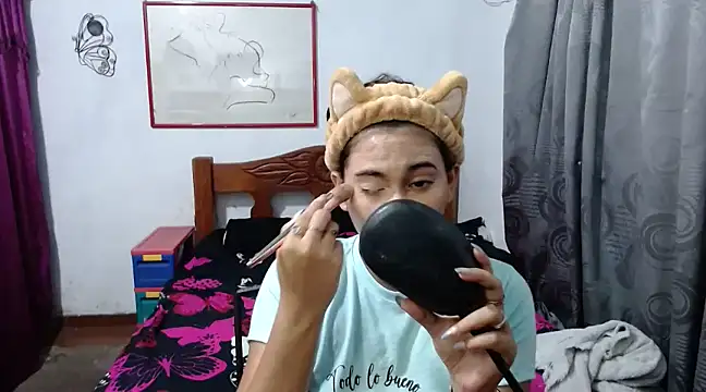 Snapshot of LadyMilk003 chatting on 01.06.25 LadyMilk003 online show from 01.06.25