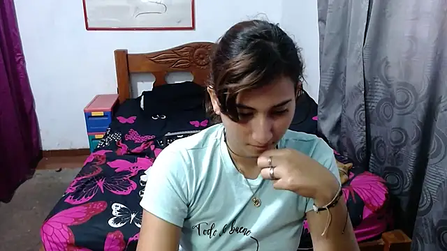 Snapshot of LadyMilk003 chatting on 01.18.25 LadyMilk003 online show from 01.18.25