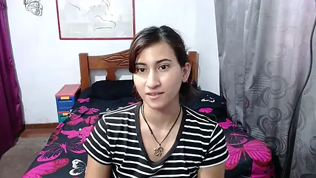 Snapshot of LadyMilk003 chatting on 01.27.25 LadyMilk003 online show from 01.27.25