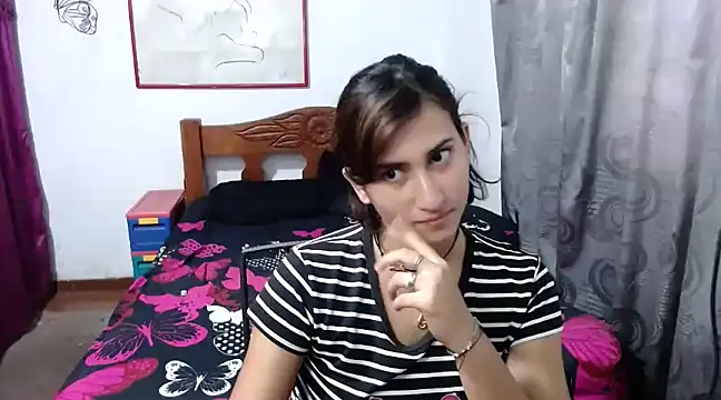 Snapshot of LadyMilk003 chatting on 01.27.25 LadyMilk003 online show from 01.27.25