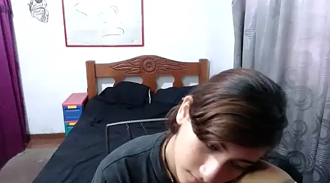 Snapshot of LadyMilk003 chatting on 02.01.25 LadyMilk003 online show from 02.01.25