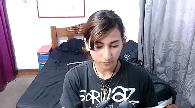 Snapshot of LadyMilk003 chatting on 02.01.25 LadyMilk003 online show from 02.01.25