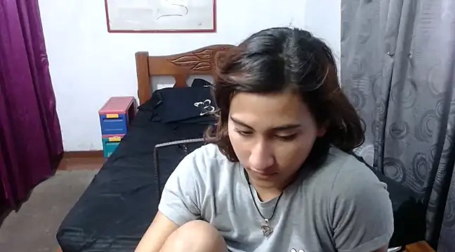 Snapshot of LadyMilk003 chatting on 02.05.25 LadyMilk003 online show from 02.05.25