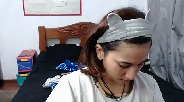 Snapshot of LadyMilk003 chatting on 02.12.25 LadyMilk003 online show from 02.12.25