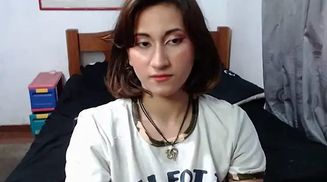 Snapshot of LadyMilk003 chatting on 02.12.25 LadyMilk003 online show from 02.12.25