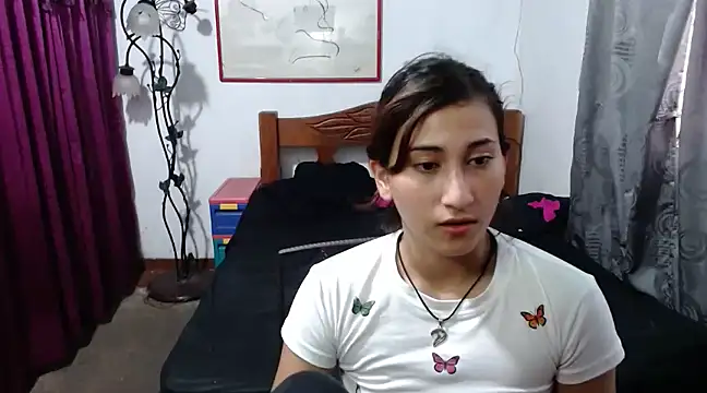 Snapshot of LadyMilk003 chatting on 03.04.25 LadyMilk003 online show from 03.04.25