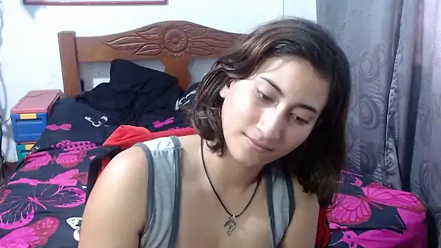 Snapshot of LadyMilk003 chatting on 03.18.25 LadyMilk003 online show from 03.18.25