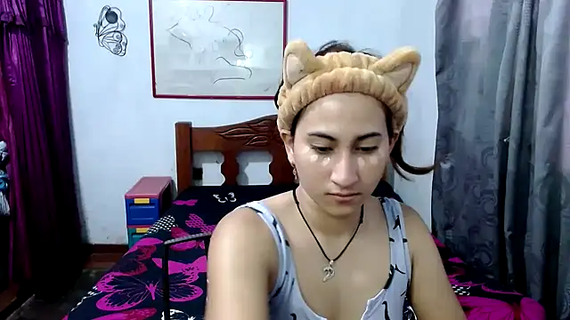 Snapshot of LadyMilk003 chatting on 09.13.25 LadyMilk003 online show from 09.13.25