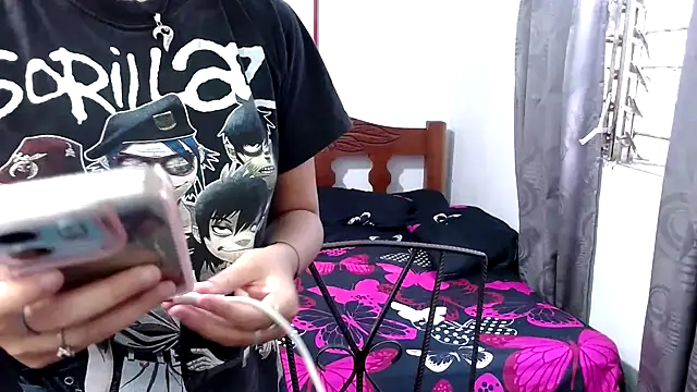 Snapshot of LadyMilk003 chatting on 09.23.25 LadyMilk003 online show from 09.23.25