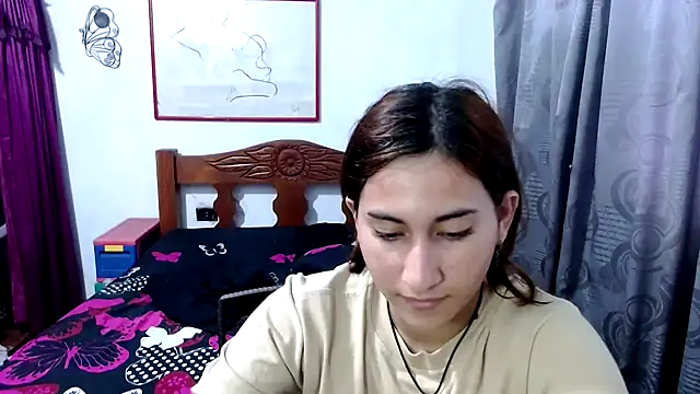 Snapshot of LadyMilk003 chatting on 10.14.25 LadyMilk003 online show from 10.14.25