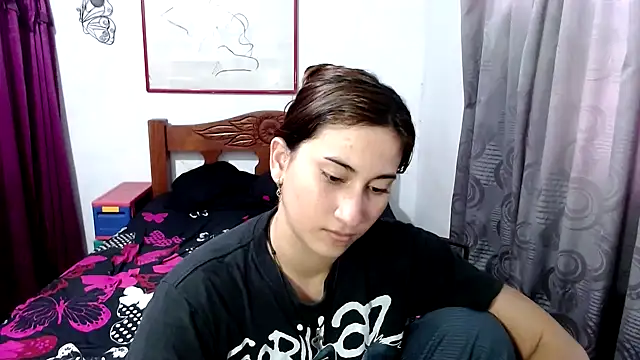 Snapshot of LadyMilk003 chatting on 10.15.25 LadyMilk003 online show from 10.15.25