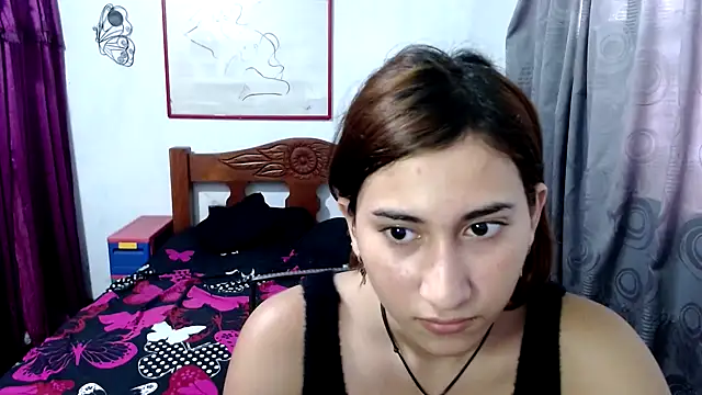 Snapshot of LadyMilk003 chatting on 10.21.25 LadyMilk003 online show from 10.21.25