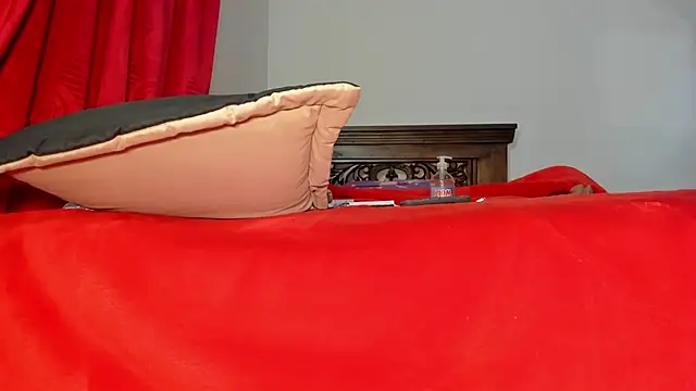 Karentatiana  online show from 12.25.24