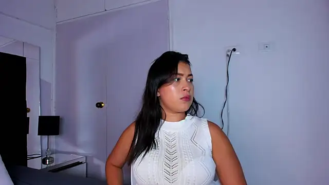 Miaa Garcia online show from 02.04.25