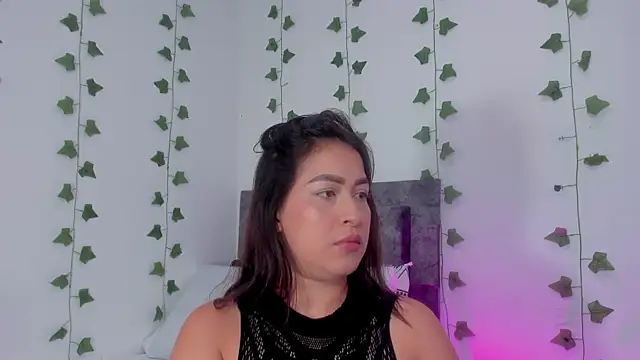 Miaa Garcia online show from 06.18.26