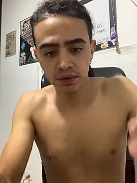 Snapshot of JovenDesobediente chatting on 09.27.25 JovenDesobediente online show from 09.27.25