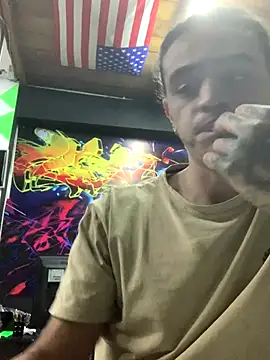 Snapshot of JovenDesobediente chatting on 12.16.25 JovenDesobediente online show from 12.16.25