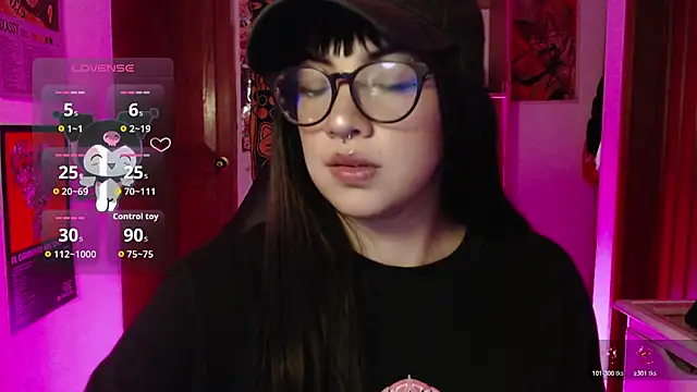 Snapshot of ninfa1_ch chatting on 11.12.25 ninfa1 ch online show from 11.12.25