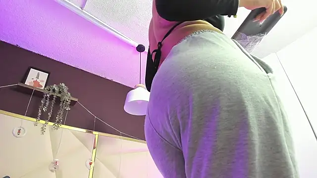 April bowie online show from 12.22.25