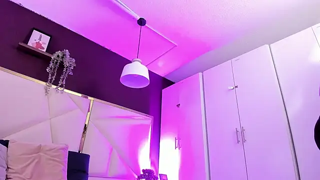 April bowie online show from 02.05.26