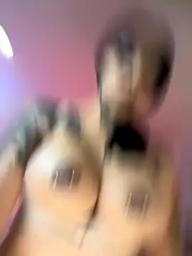 AbbyFtLuna online show from 10.11.25