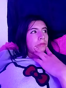 Snapshot of Yeimy_sweetf chatting on 01.11.25 Yeimy sweetf online show from 01.11.25