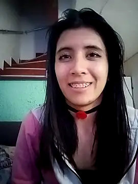 Snapshot of Yeimy_sweetf chatting on 01.12.25 Yeimy sweetf online show from 01.12.25