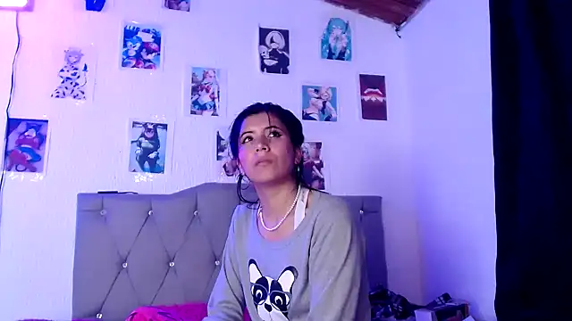 Snapshot of Yeimy_sweetf chatting on 01.16.25 Yeimy sweetf online show from 01.16.25