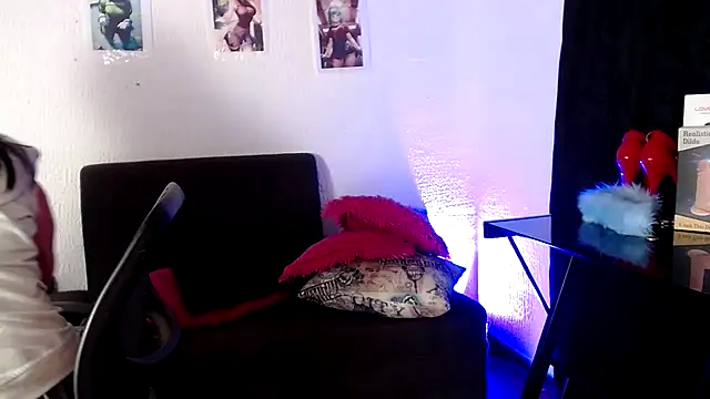 Snapshot of Yeimy_sweetf chatting on 01.31.25 Yeimy sweetf online show from 01.31.25