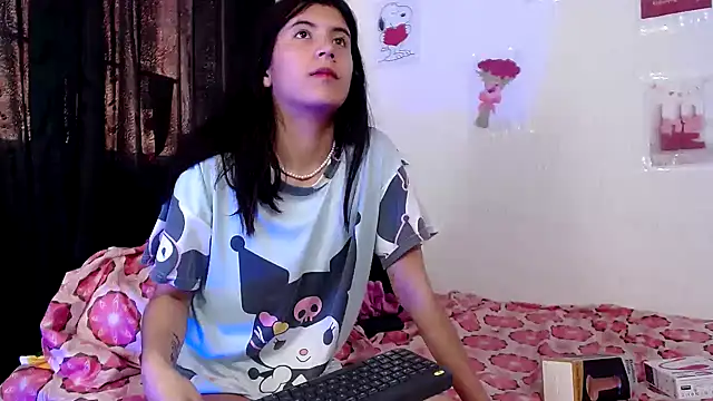 Snapshot of Yeimy_sweetf chatting on 02.10.25 Yeimy sweetf online show from 02.10.25