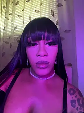 Snapshot of rayemillian chatting on 04.09.26 rayemillian online show from 04.09.26