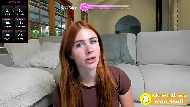 Snapshot of aus_queen chatting on 12.06.24 aus queen online show from 12.06.24