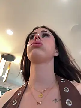 aus queen online show from 02.24.26