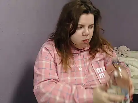 so shy online show from 10.26.25