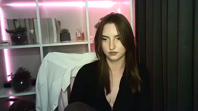 Snapshot of X_Alisa chatting on 09.17.25 X Alisa online show from 09.17.25