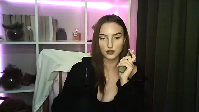 Snapshot of X_Alisa chatting on 09.27.25 X Alisa online show from 09.27.25