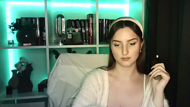 X Alisa online show from 03.31.26