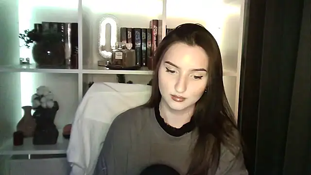 X Alisa online show from 04.13.26