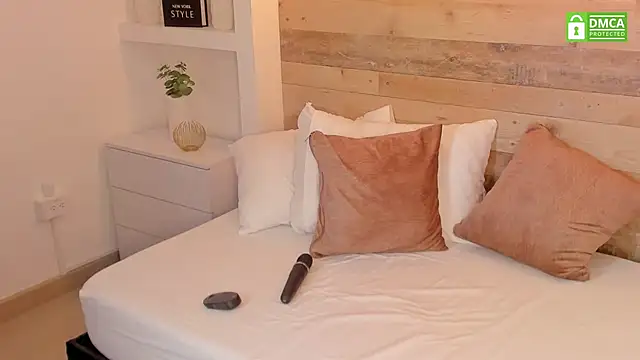 candy summer28 online show from 11.02.25