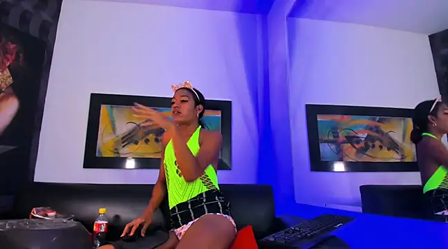 Orianadollx online show from 12.20.24