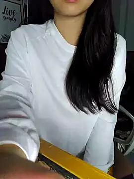 Suri amabel online show from 12.31.24