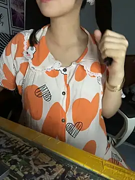 Suri amabel online show from 01.18.25