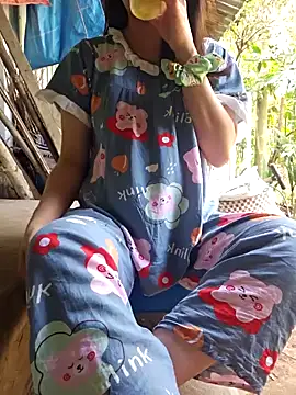 Suri amabel online show from 02.17.25