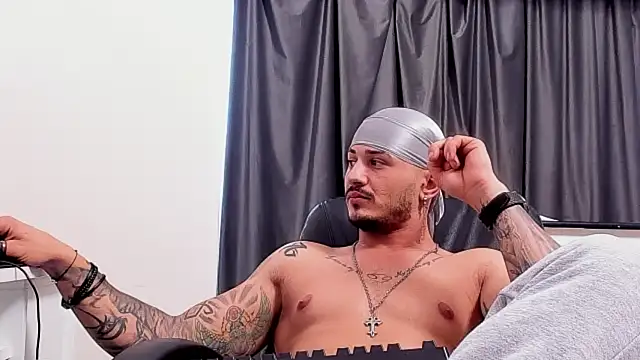 chrismaster12 online show from 12.31.24