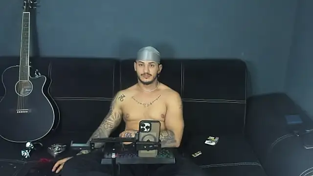 chrismaster12 online show from 02.11.25