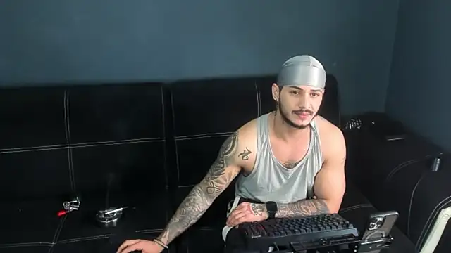 chrismaster12 online show from 02.18.25