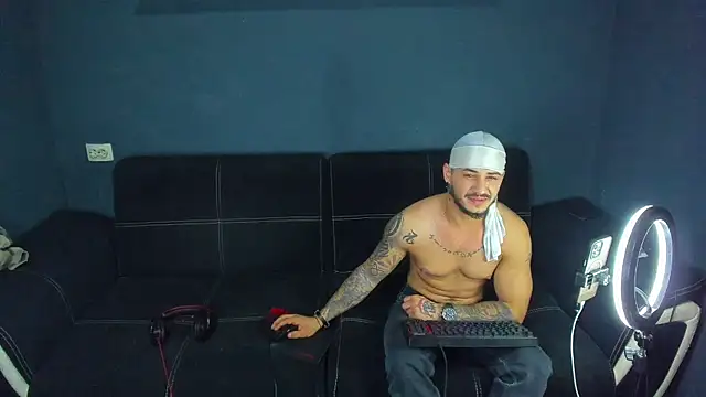 chrismaster12 online show from 02.26.25