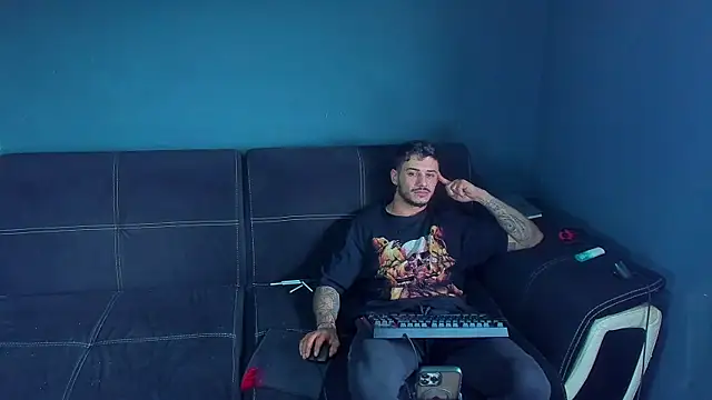 chrismaster12 online show from 03.18.25